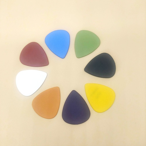 GT Guitar Pick
